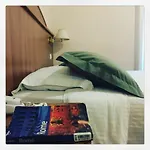 A&c Much 2* Roma