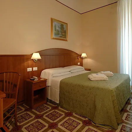 A&c Much Πανσιόν